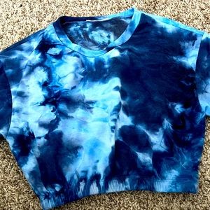 💙 6/$35 Coppers Closet Tie Dye Croo Top